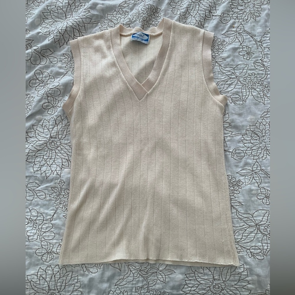 Vintage Cream Ribbed V-Neck Knit Tank